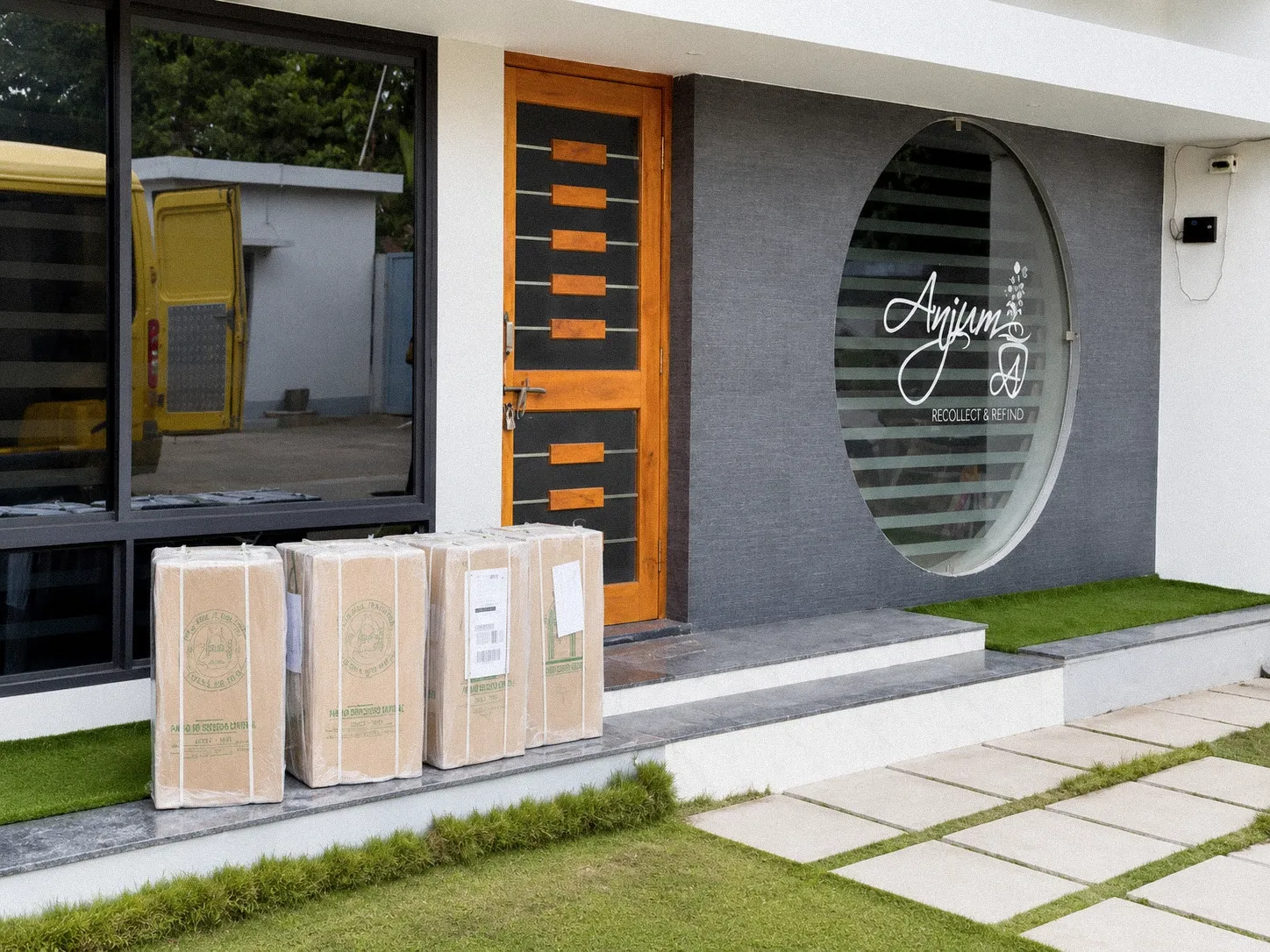 PACKAGING AND DISPATCH image 2