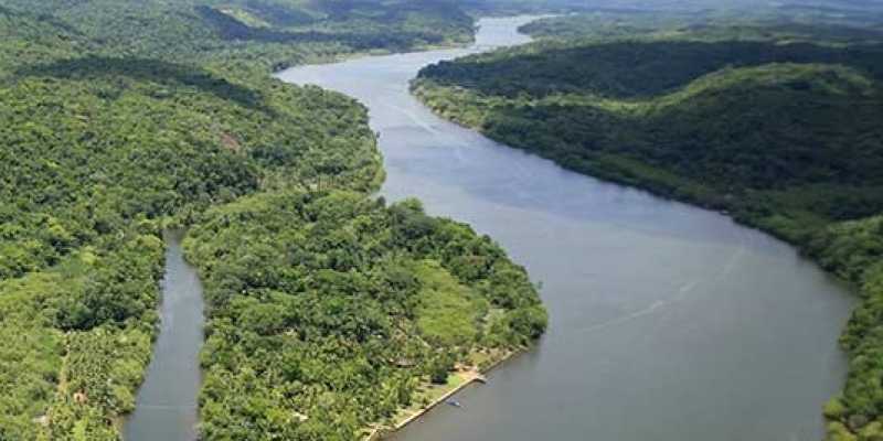 Passeio de Canoa no Rio de Contas