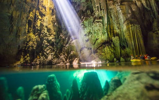 Flutuação no Abismo Anhumas