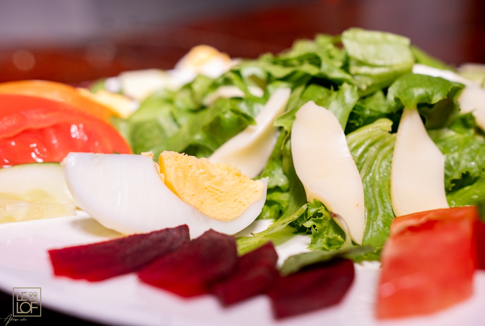 Ambiance du restaurant avec des clients