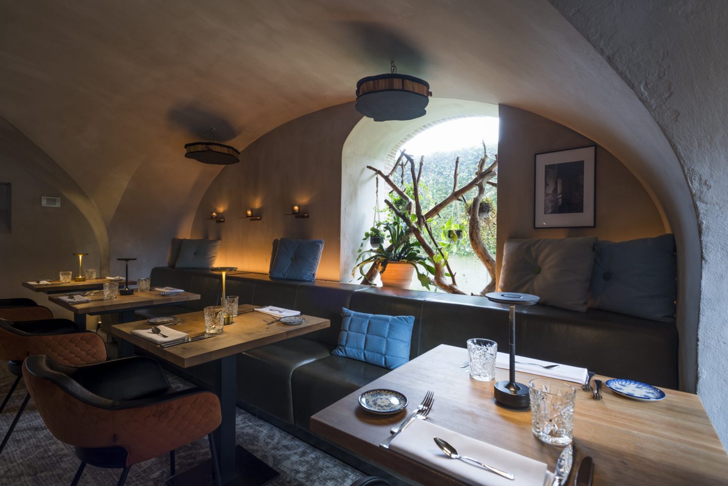 Elegante tafelsetting in het souterrain