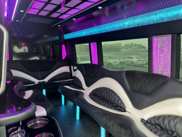 2022 Mercedes-Benz Sprinter 3500 by Pinnacle