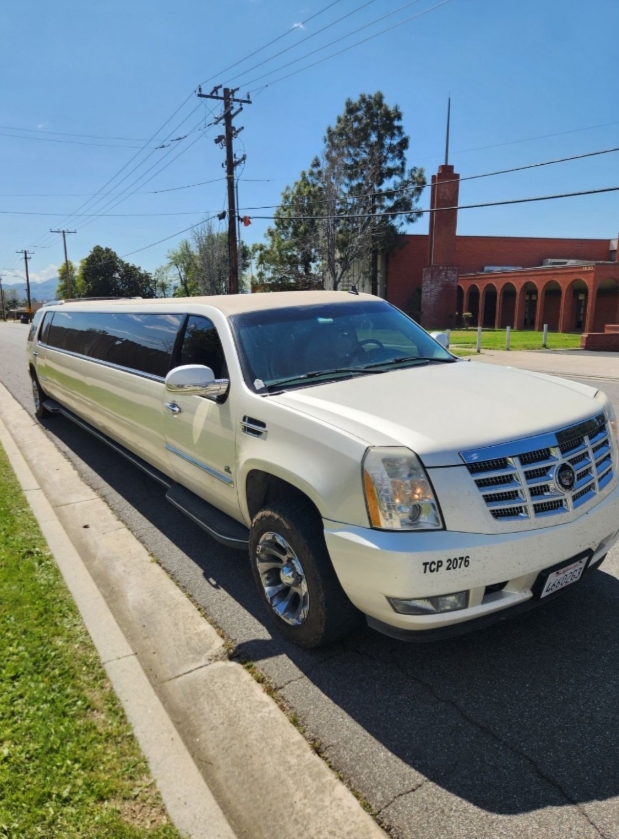 2007 Cadillac Escalade Limousine