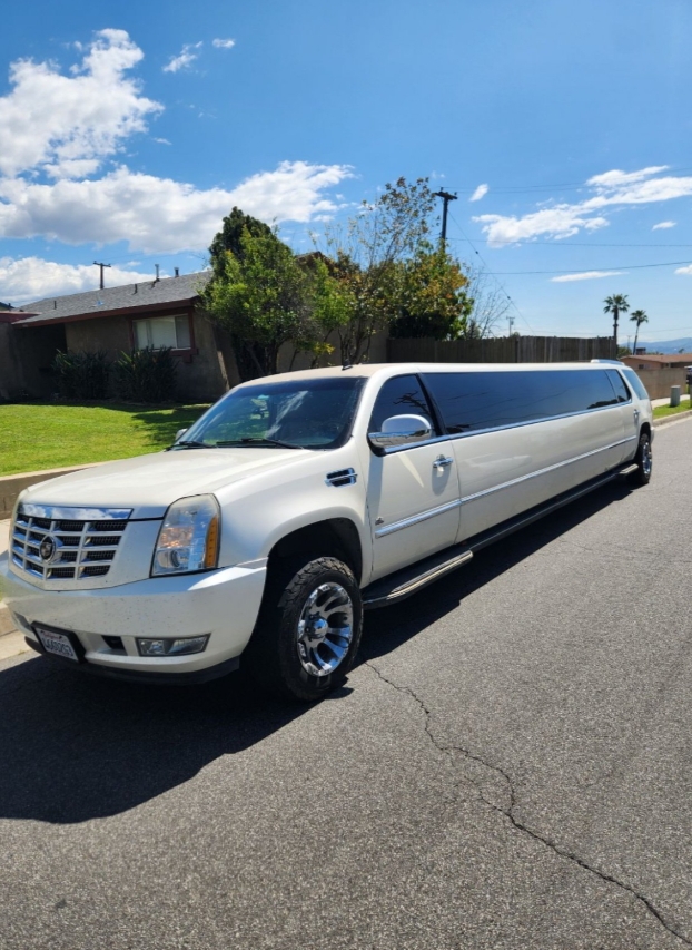 2007 Cadillac Escalade Limousine