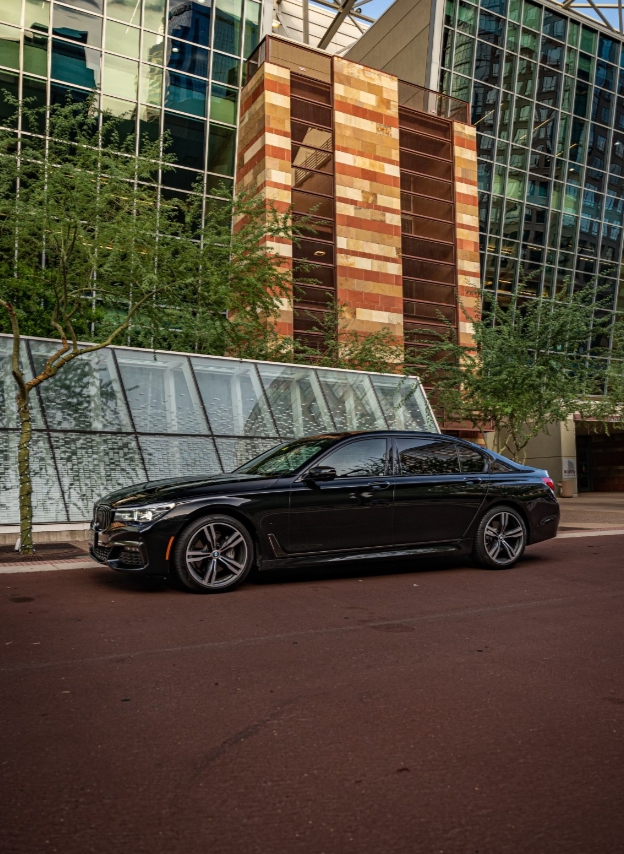 2019 BMW 740i Sedan