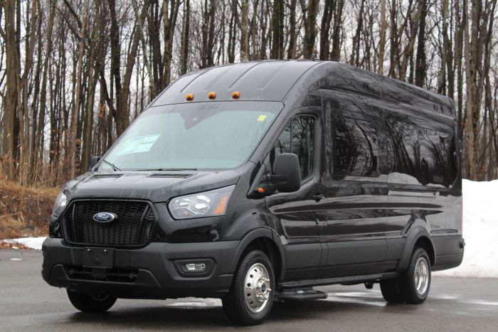 Ford Transit 2023