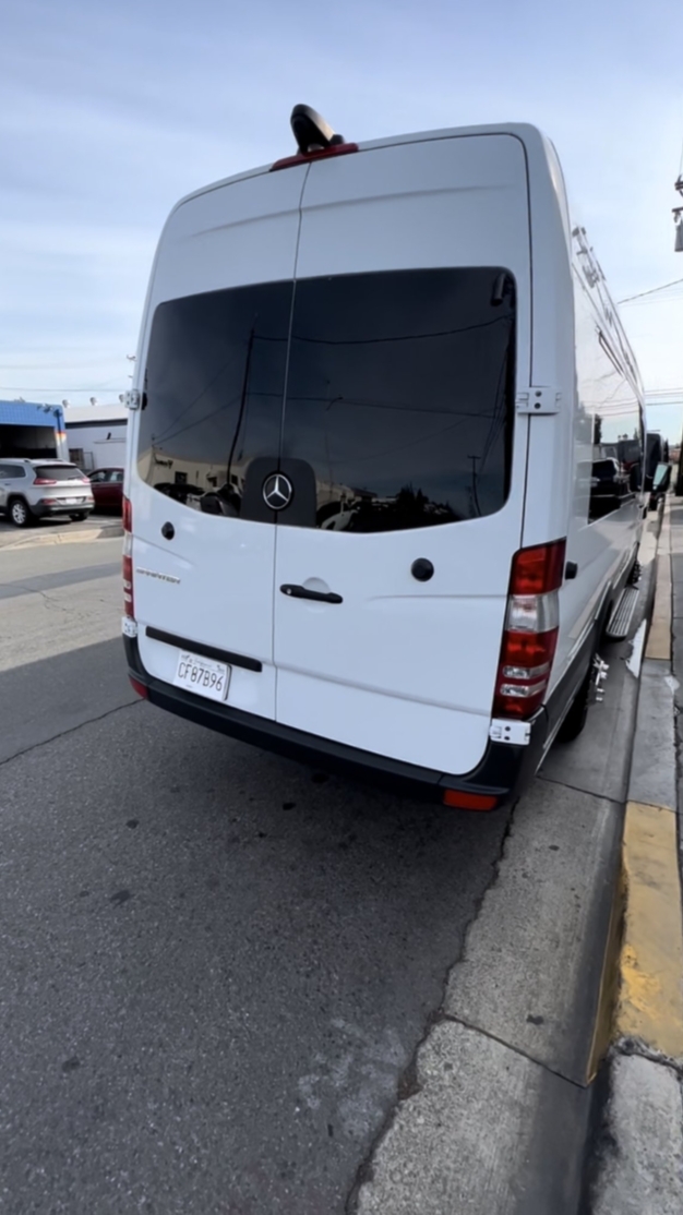 2016 MCI Sweeney Mercedes Benz Sprinter 3500 170 EXT