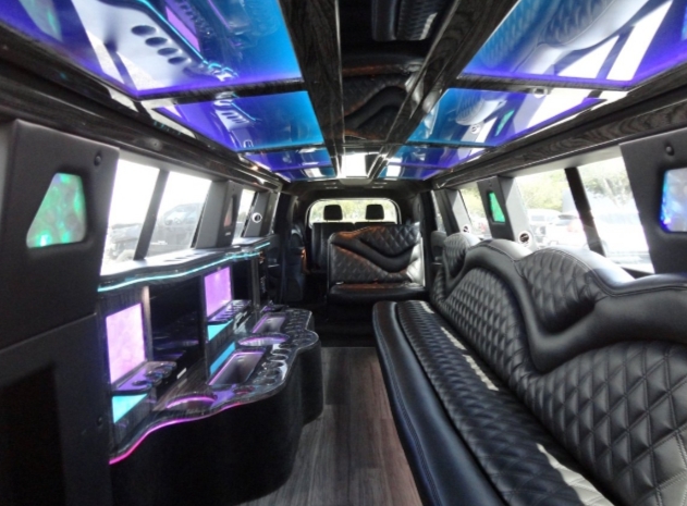 2017 Dodge Durango Limousine 165 Inches