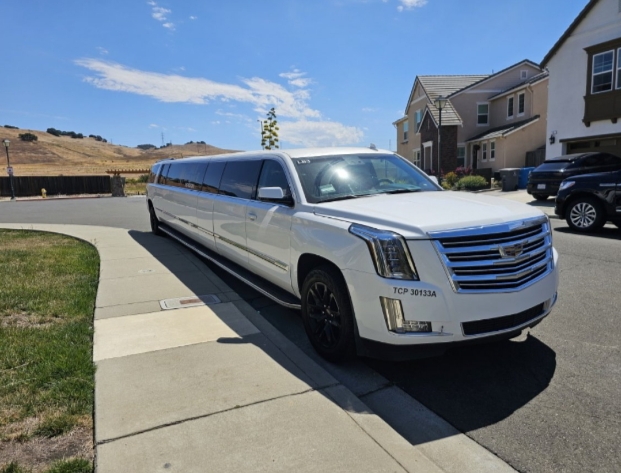 2017 Chevrolet Suburban 200 Inches Limousine