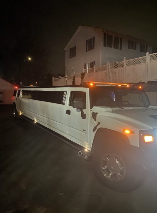 2004 Hummer H2 31-foot Limousine