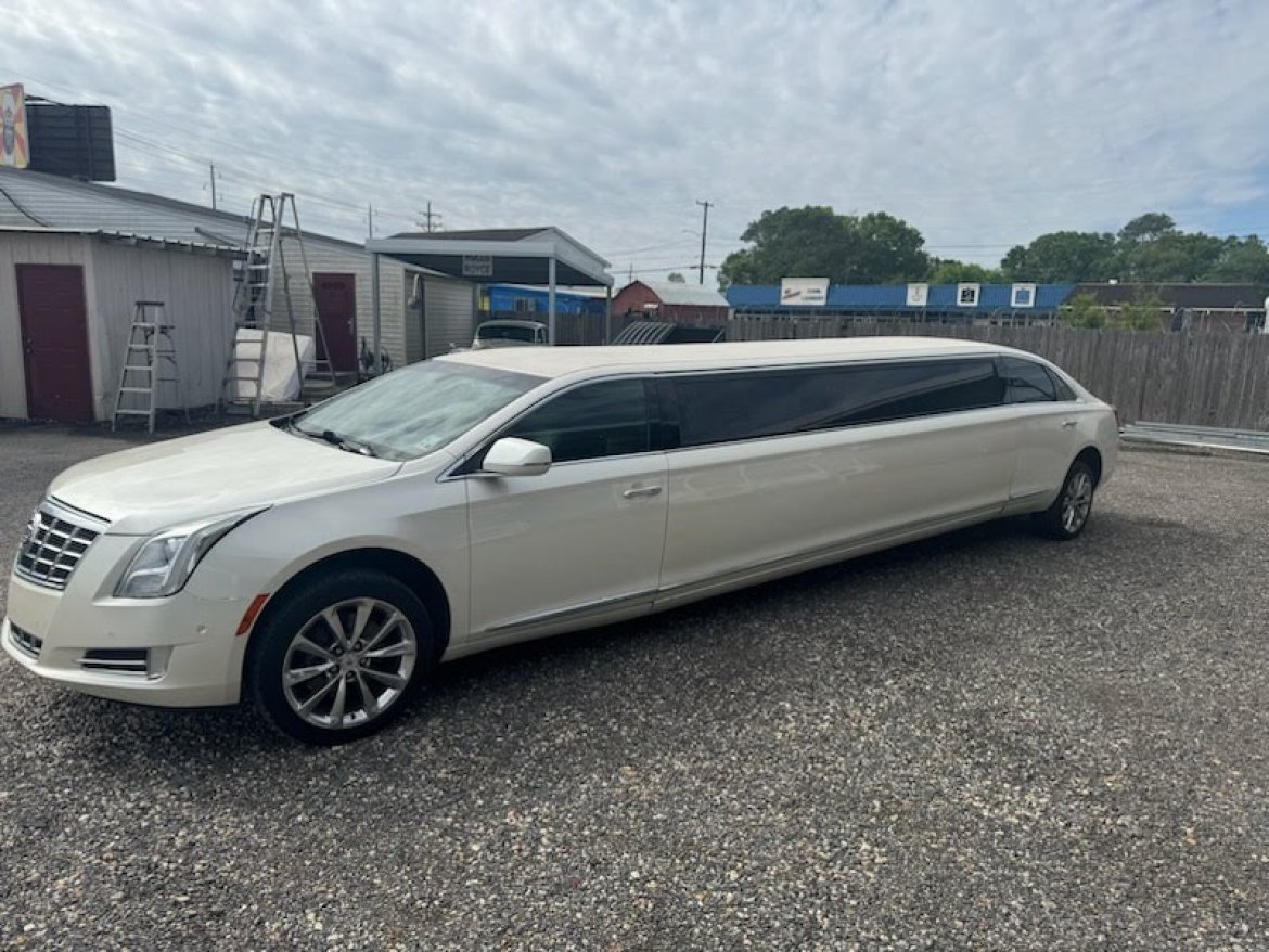 2014 Cadillac XTS Limousine