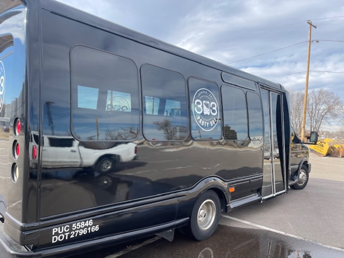 2010 Ford E-series Limo Bus