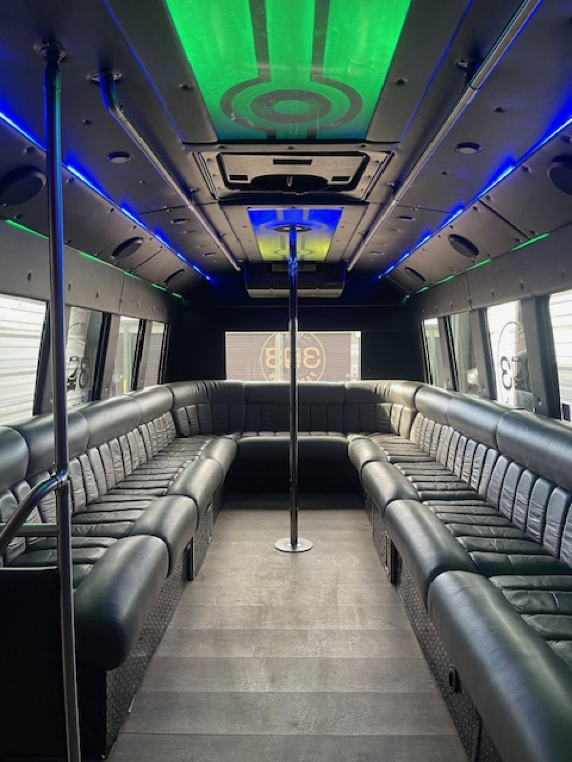 2010 Ford E-series Limo Bus