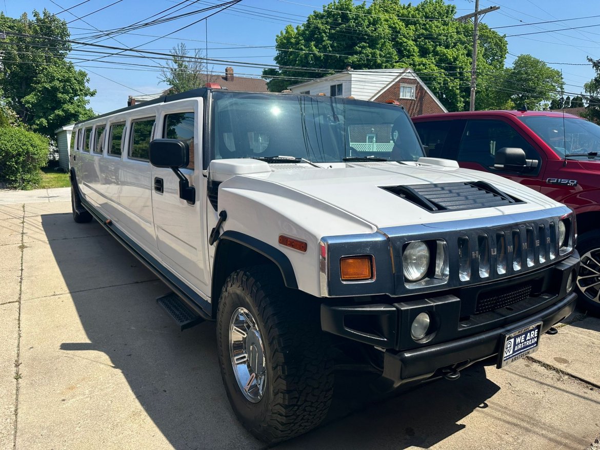 2005 Hummer H2 Limousine