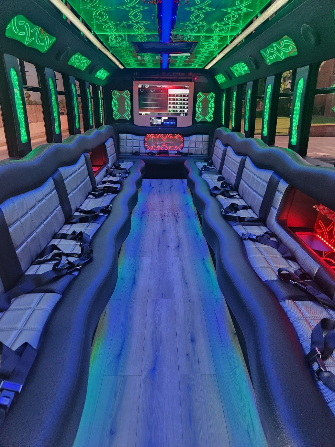 2012 Ford F-550 Limo Bus