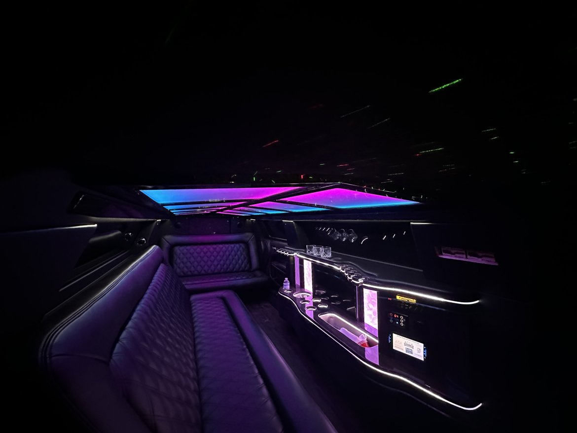 2017 Chrysler 300 Limousine