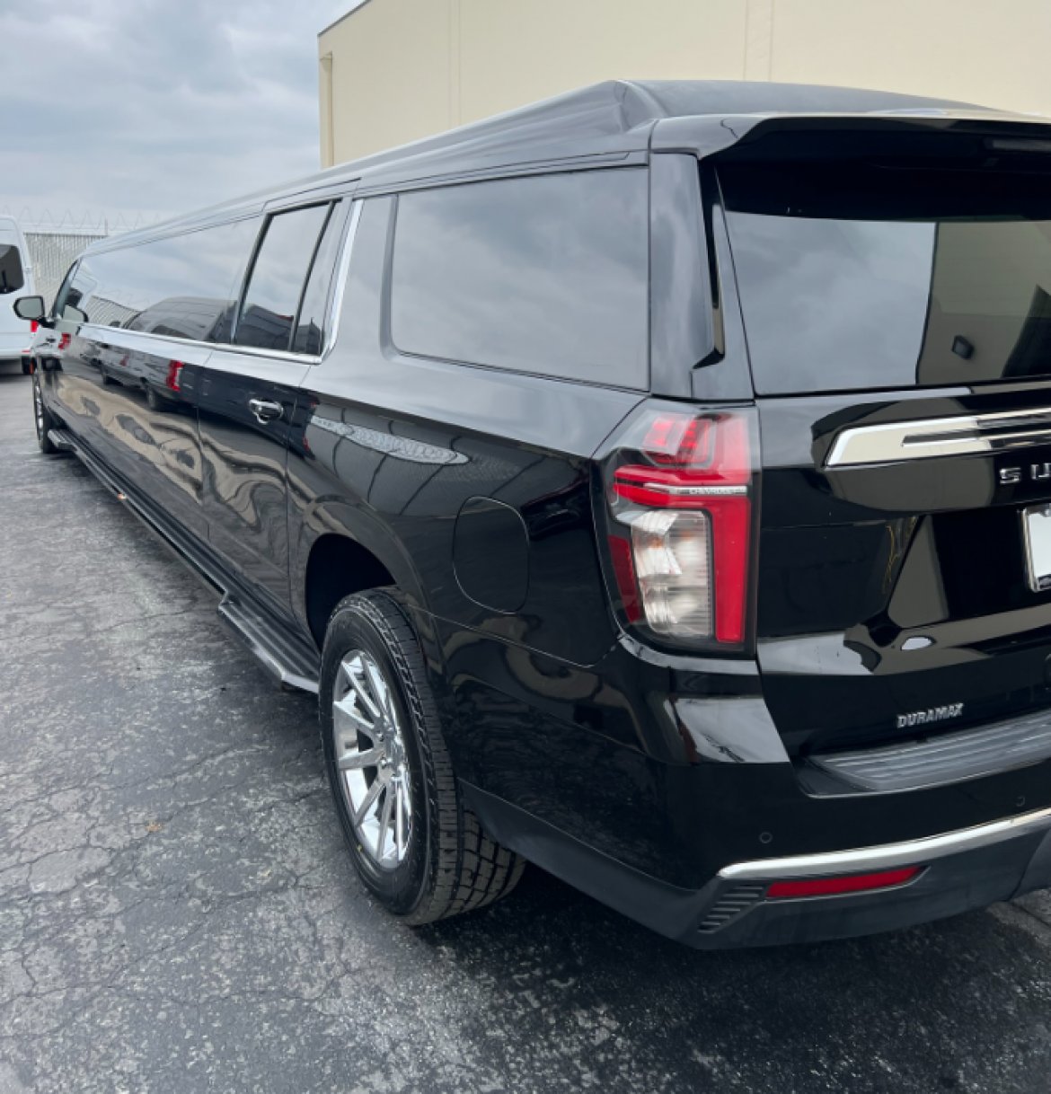 2023 Chevrolet Suburban Limousine