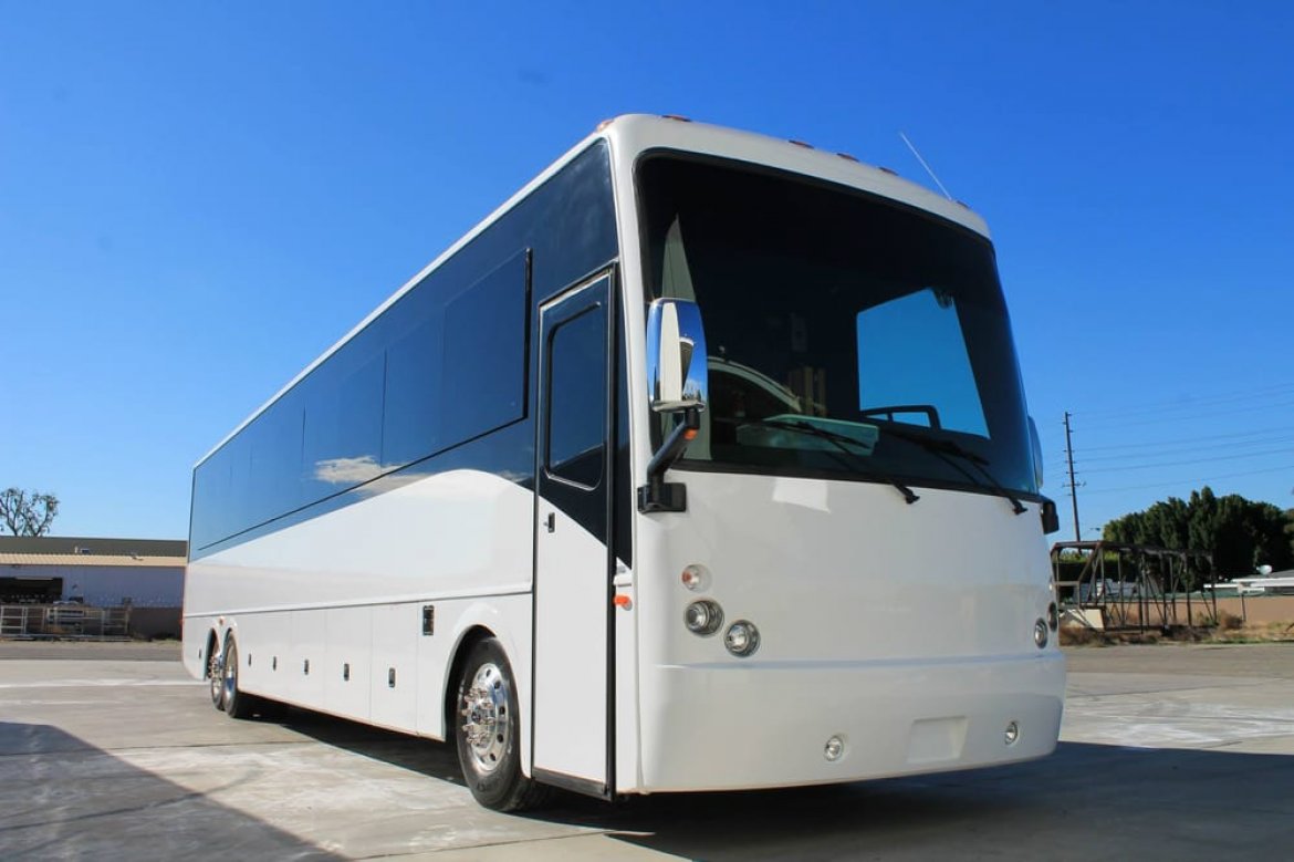 2010 Freightliner VIP Party Bus