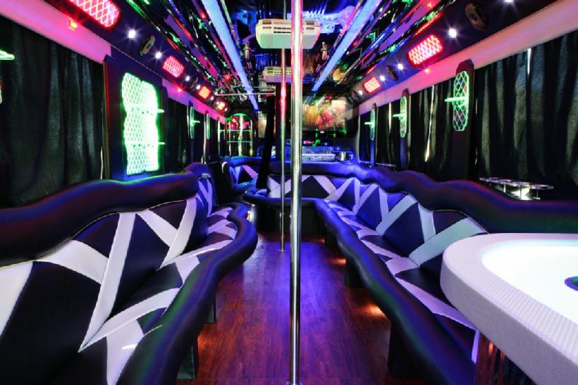 2010 Freightliner VIP Party Bus