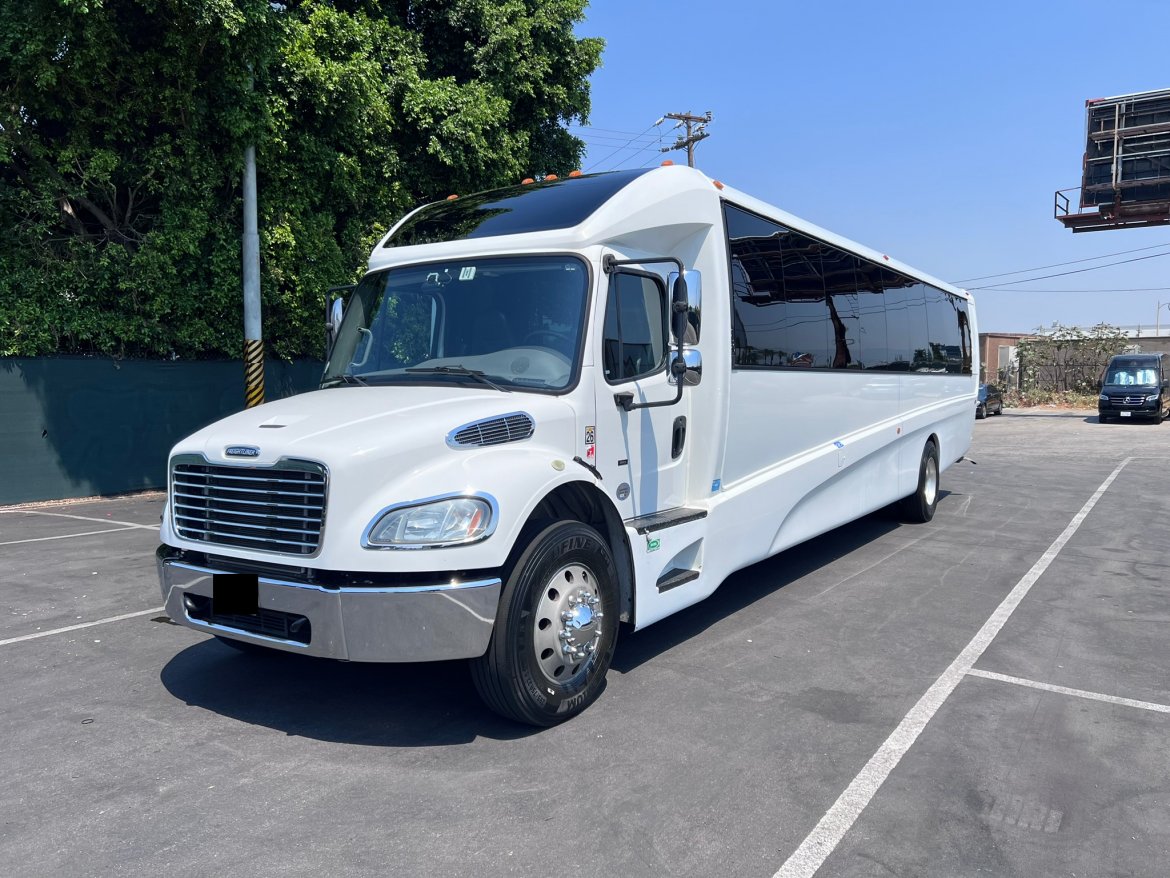 2018 Freightliner M2 GM 40 Executive Shuttle