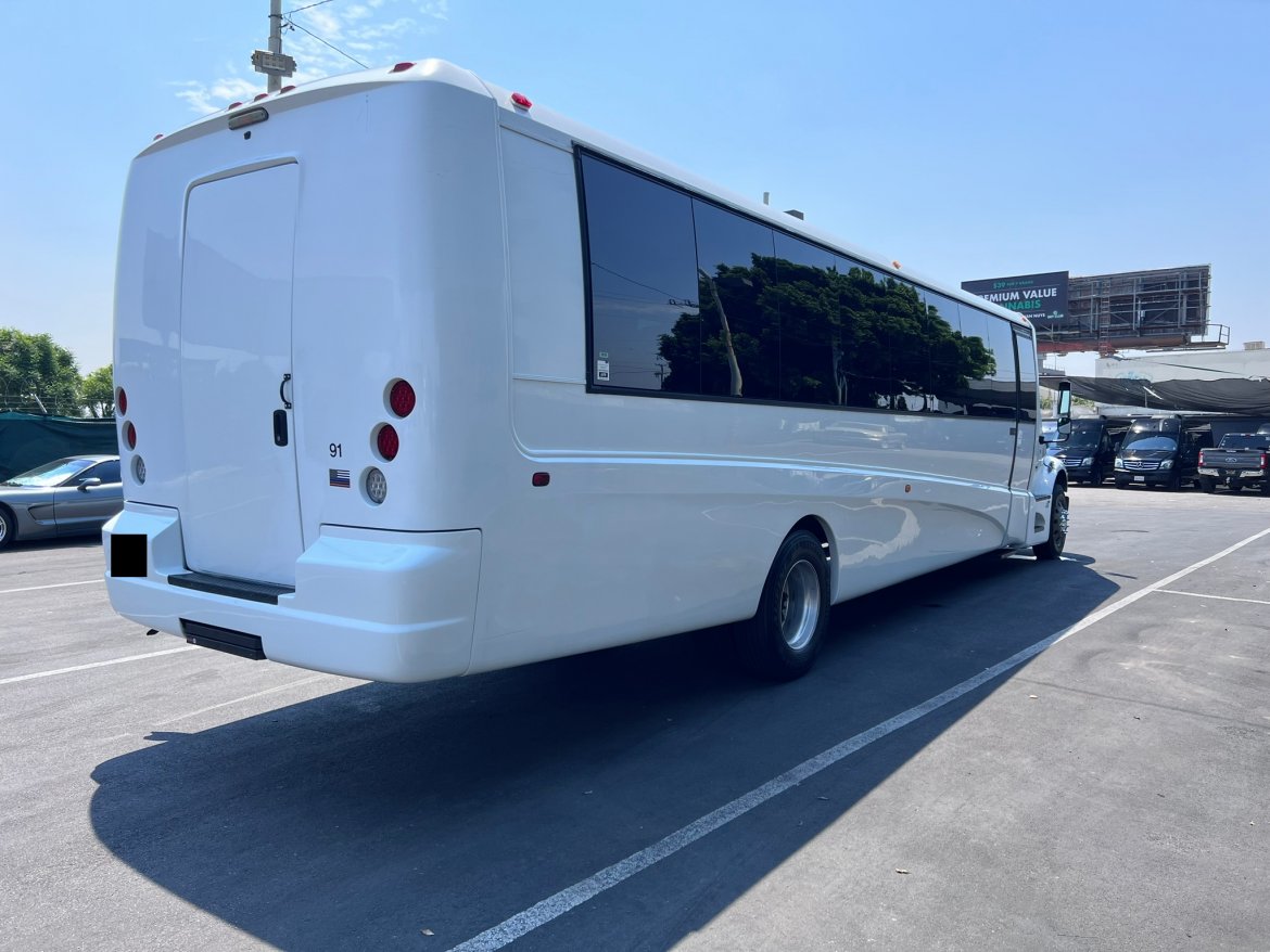 2018 Freightliner M2 GM 40 Executive Shuttle