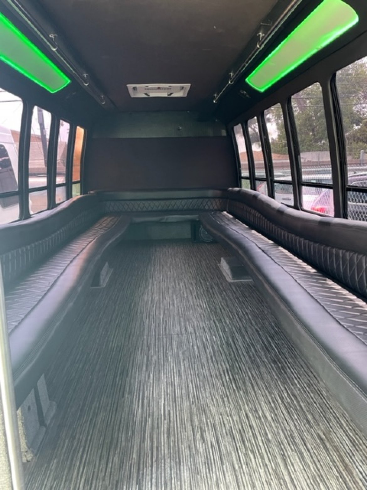 1999 Ford E-450 Limo Bus