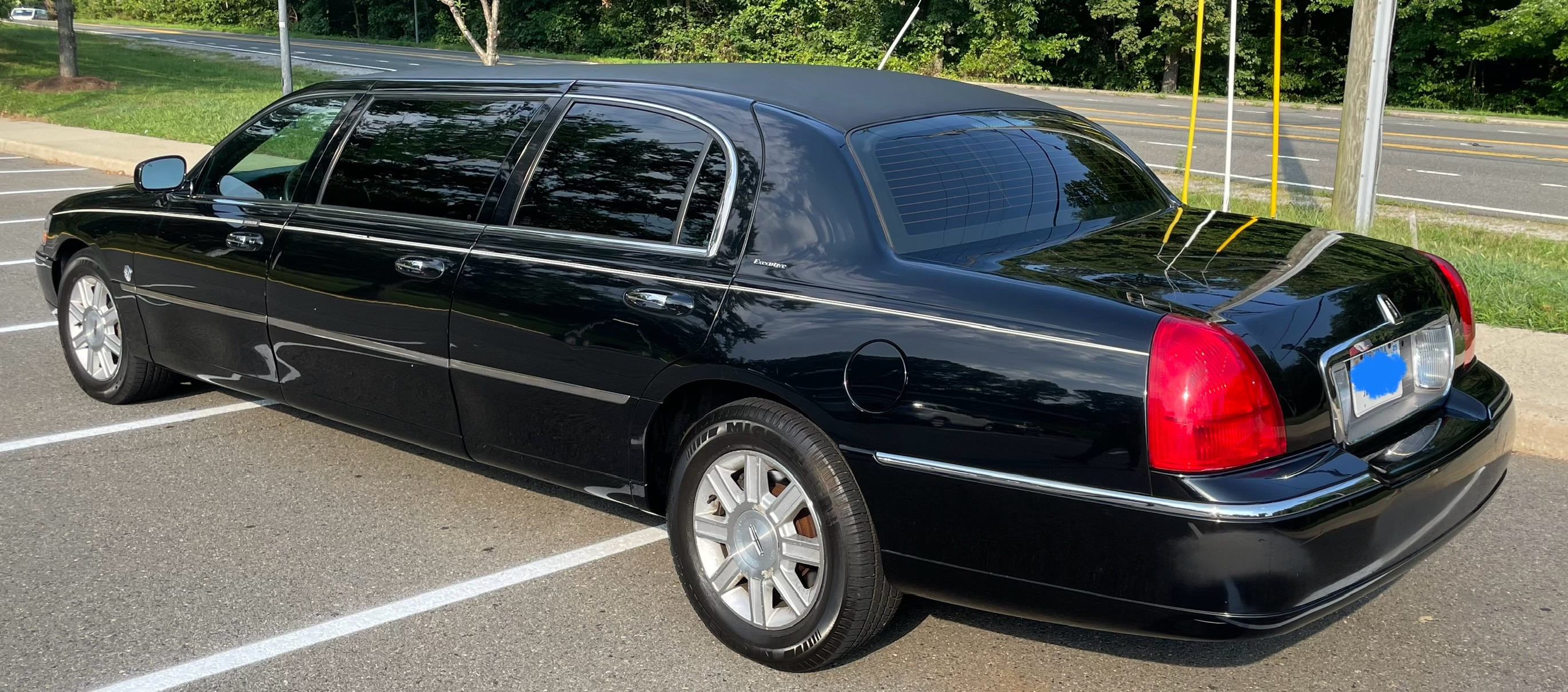 Lincoln Town Car L 2008