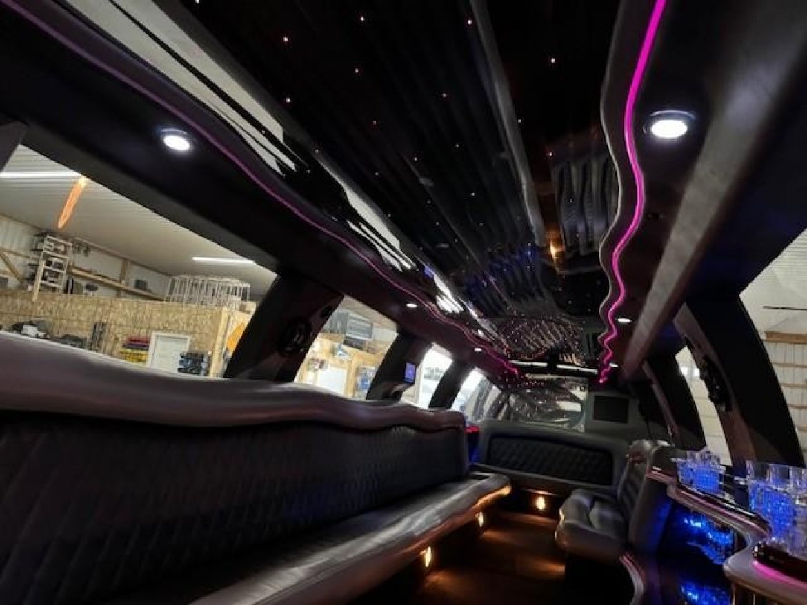 2008 Ford Expedition SUV Stretch Limousine