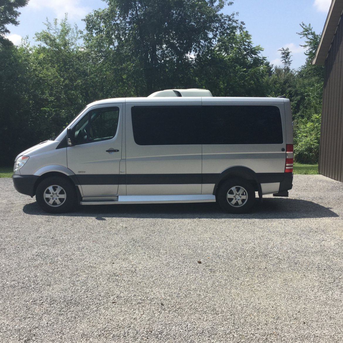 2011 Mercedes-Benz 2500 Sprinter