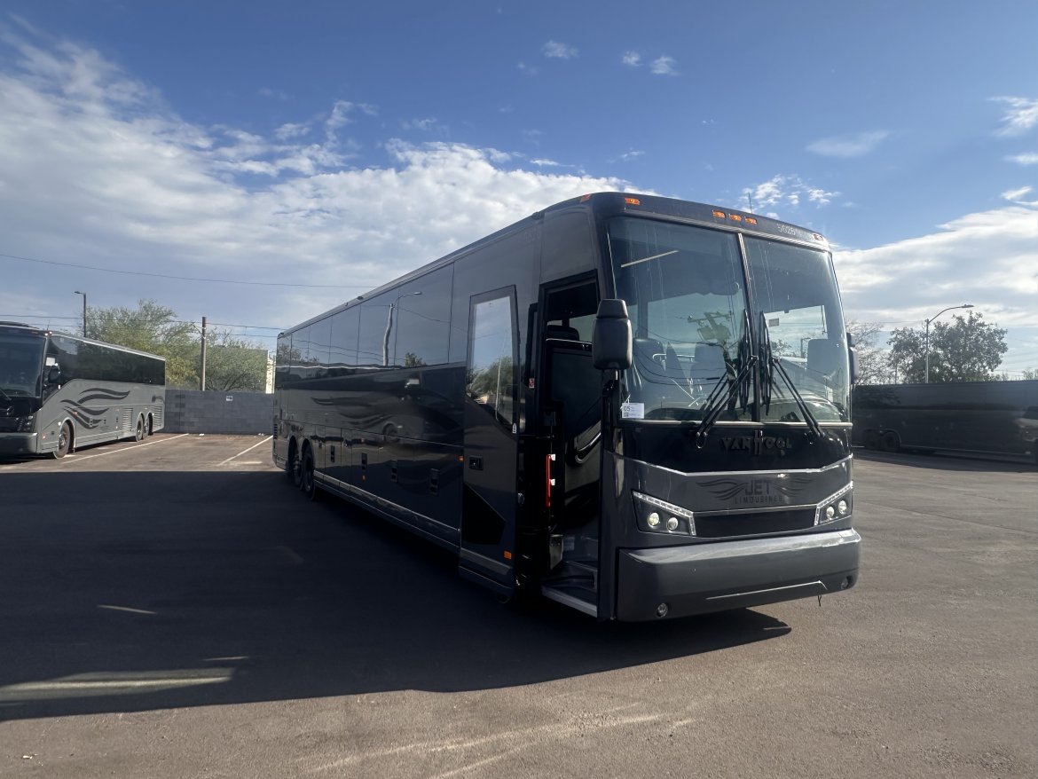 2020 Van Hool CX45