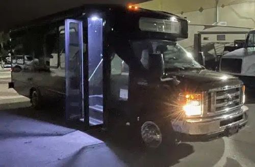 Ford E-450 2017