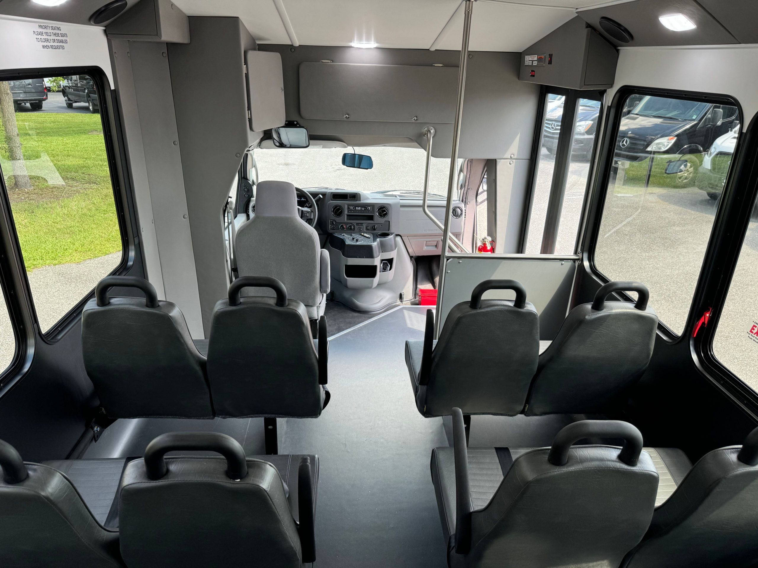 2024 Ford E-450 Shuttle Bus