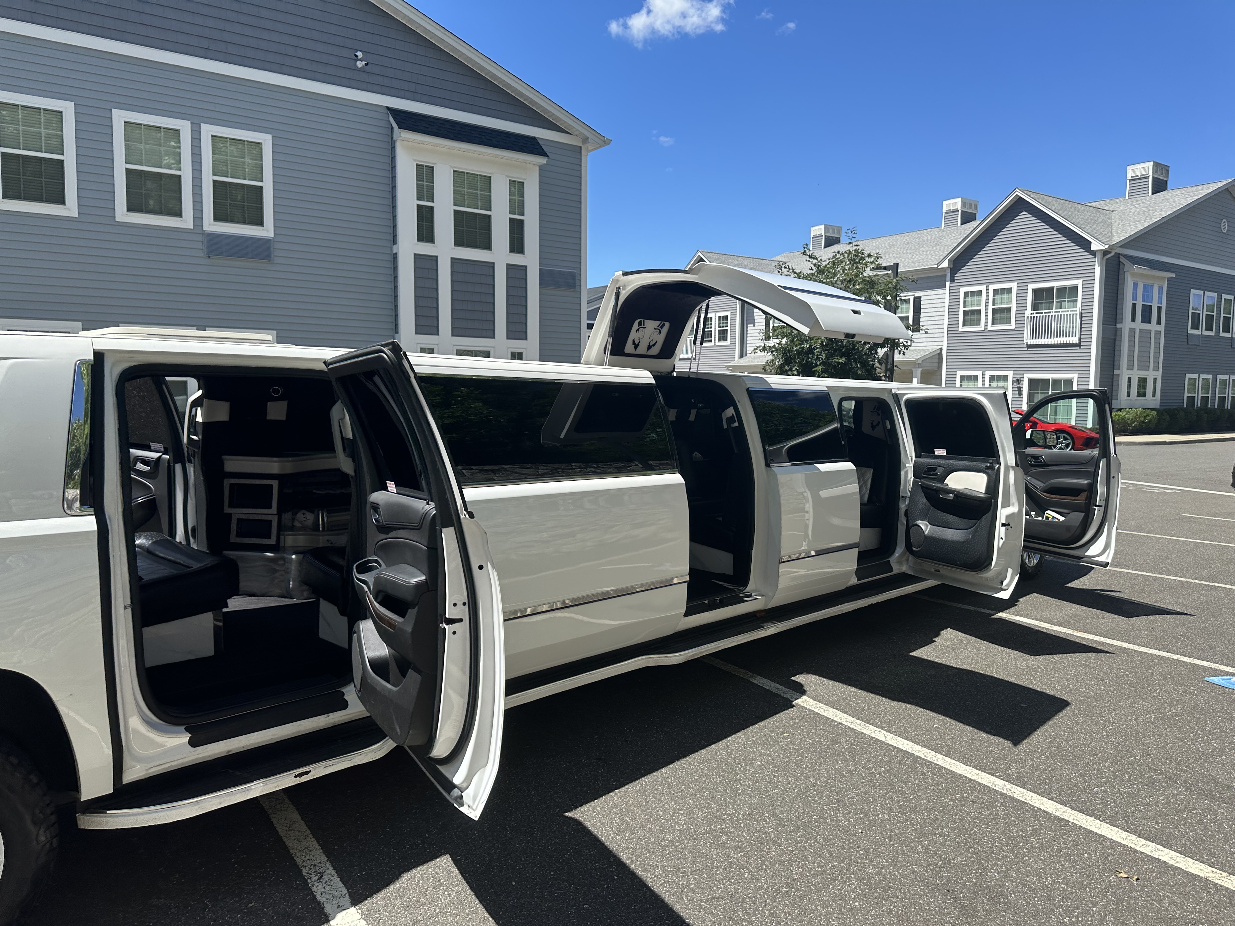 Cadillac Escalade ESV 2019