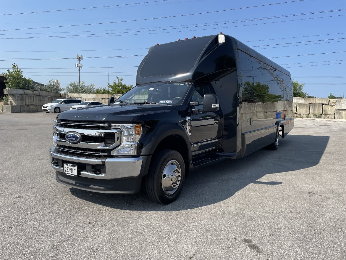 2020 Ford F-550 Limo Bus