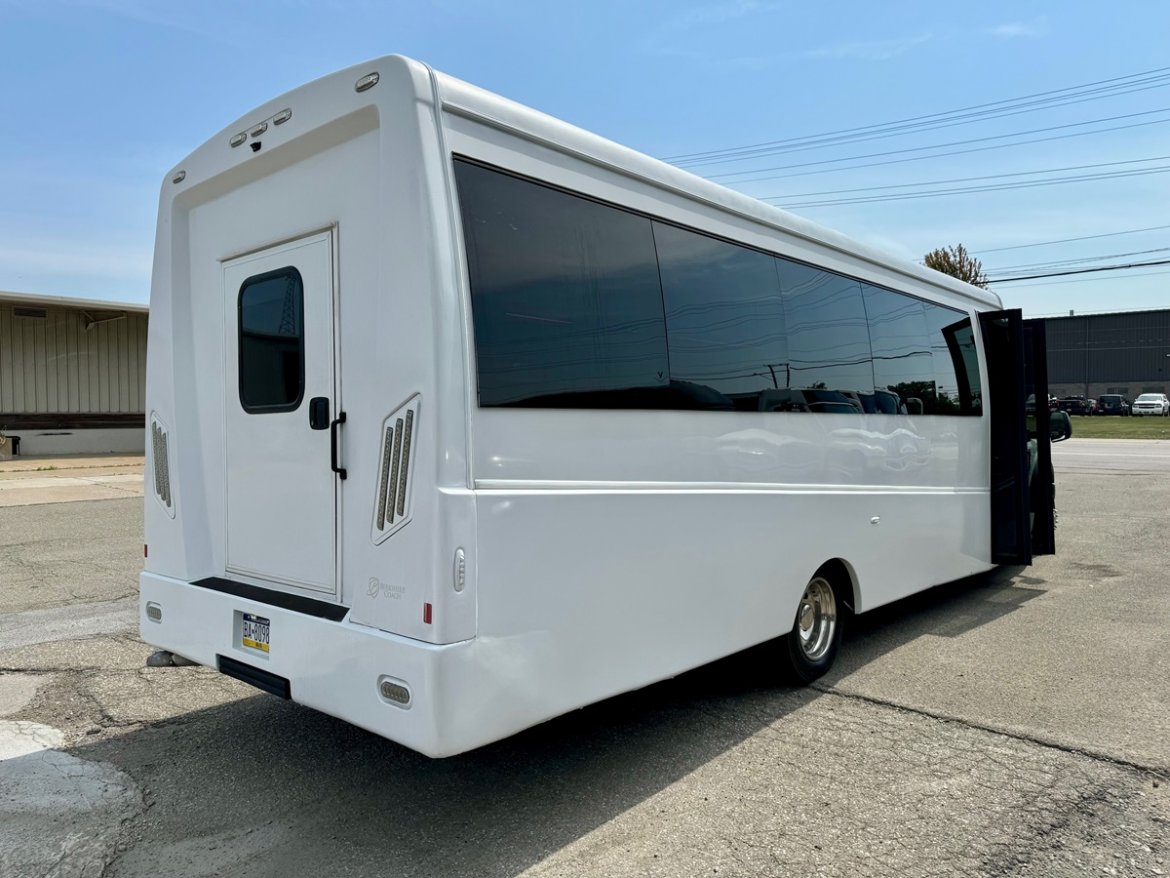 2017 Ford F-550 Party Bus