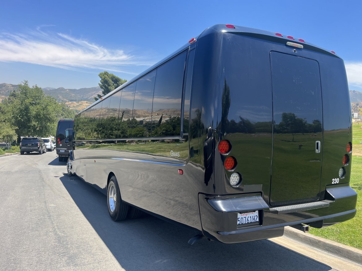 2015 Freightliner M2 Shuttle Bus