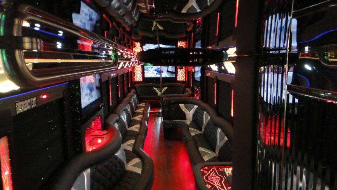 2015 Freightliner Motorcoach Party Limo