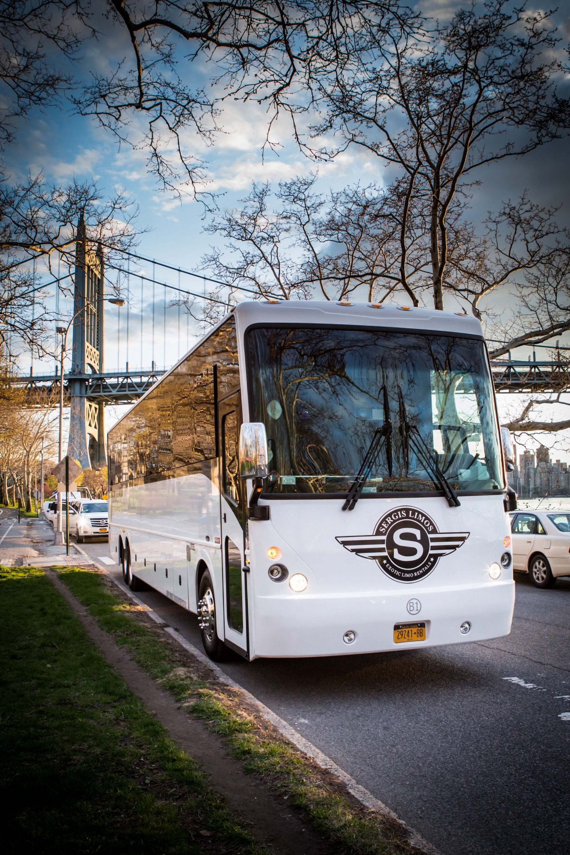 2015 Freightliner Motorcoach Party Limo