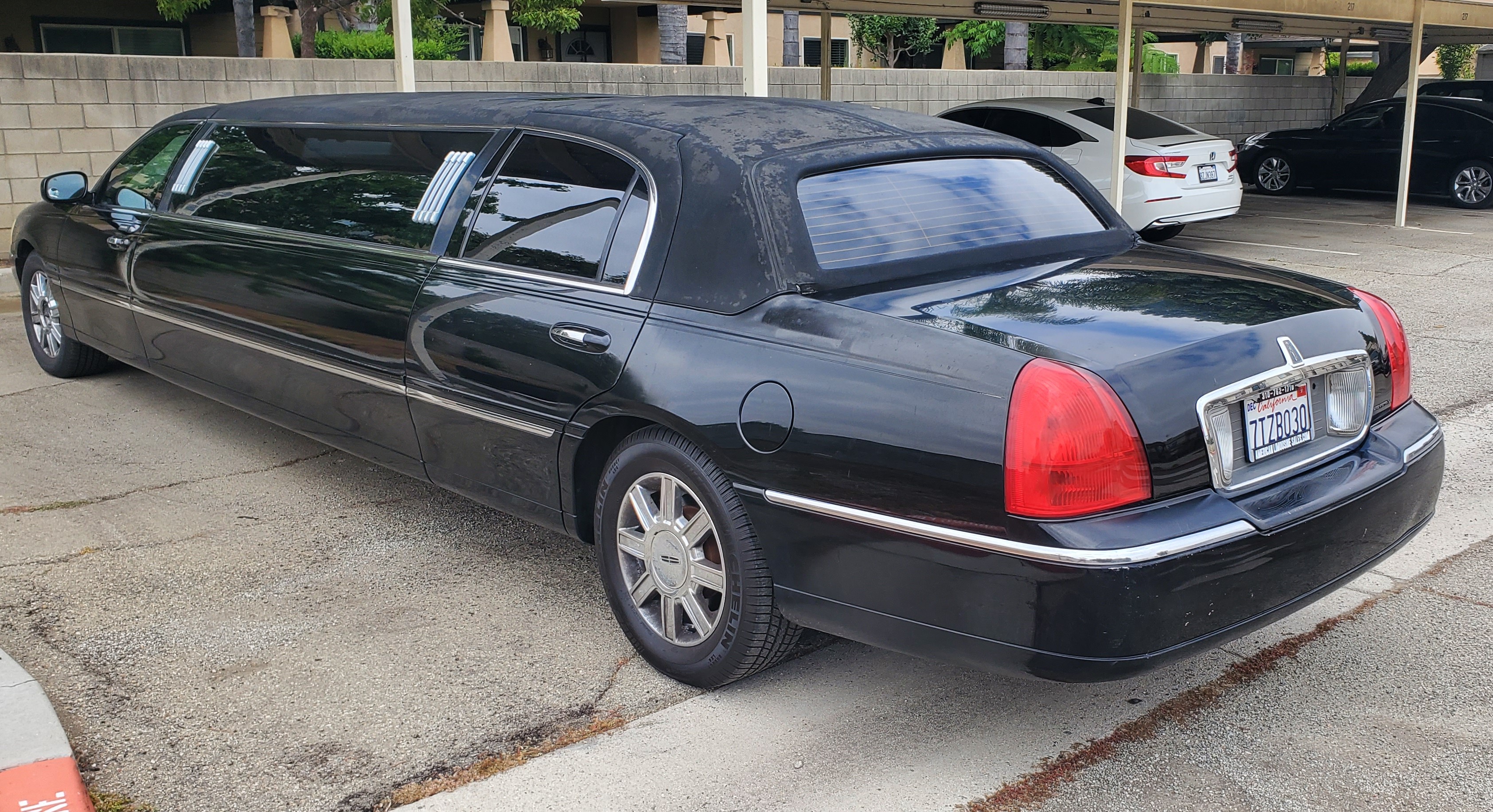 Lincoln Town Car L 2006