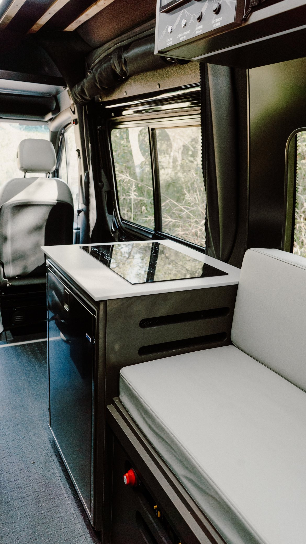 2024 Mercedes-Benz Venture