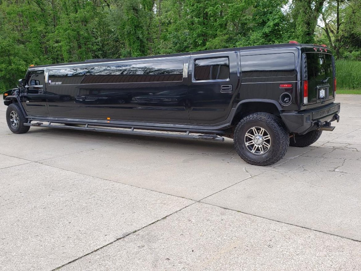 2005 Hummer H2 Limousine