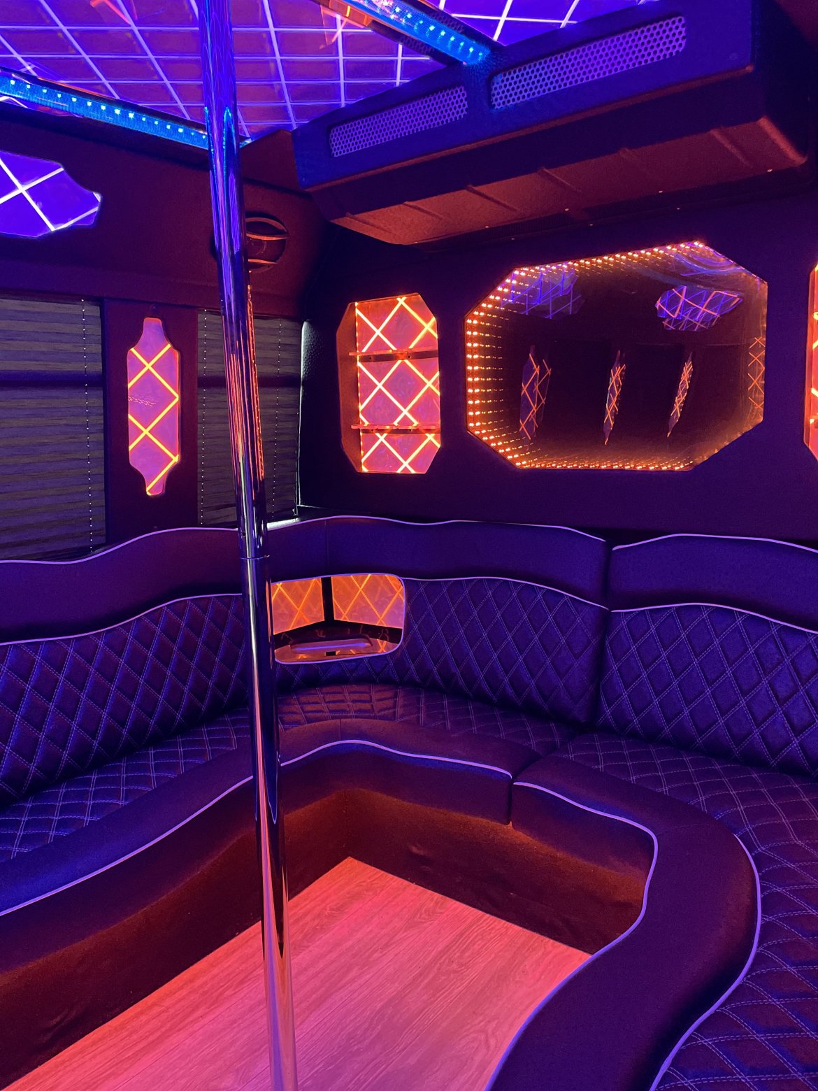 2012 Ford E-450 Limo Bus