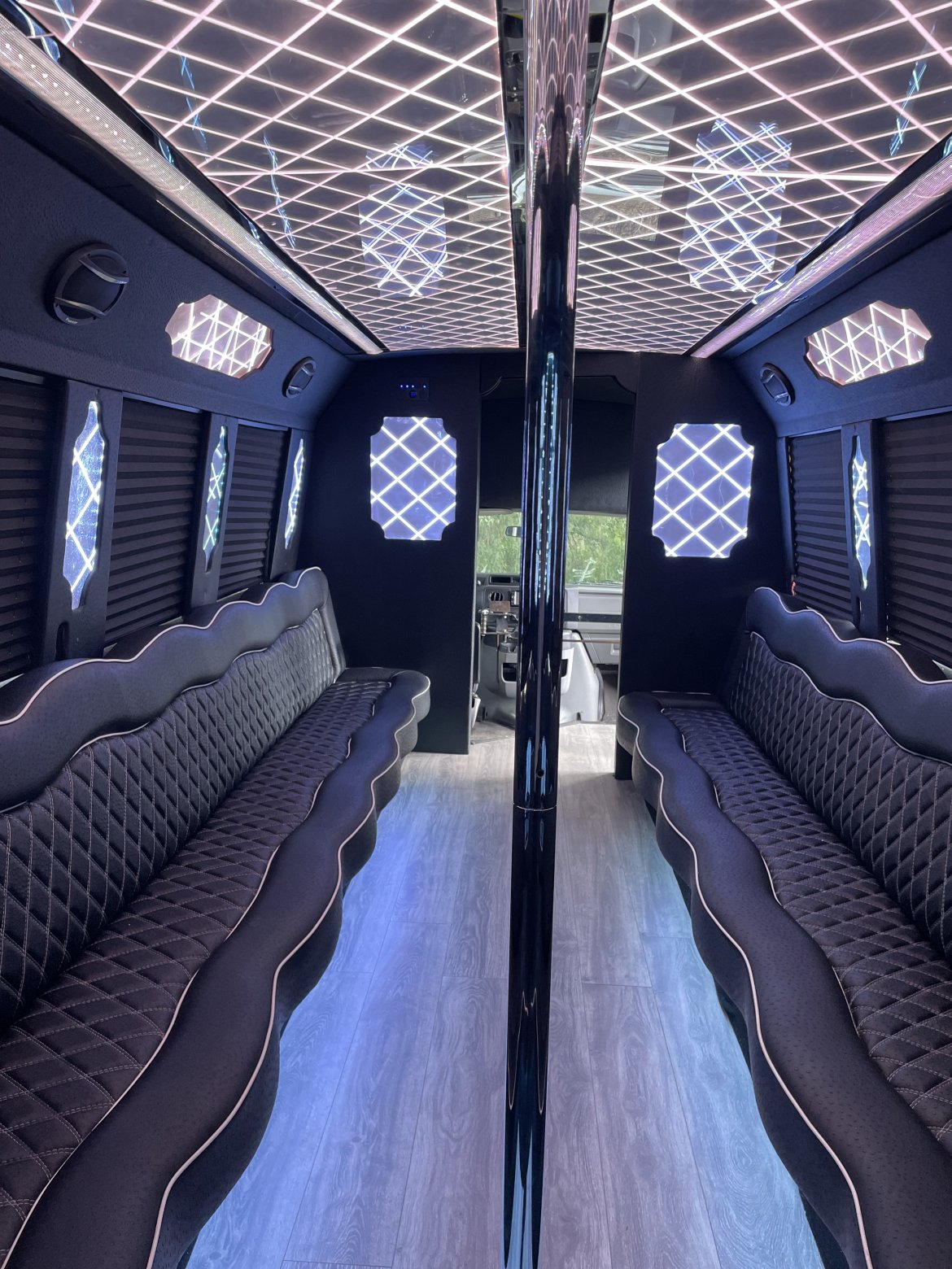 2012 Ford E-450 Limo Bus