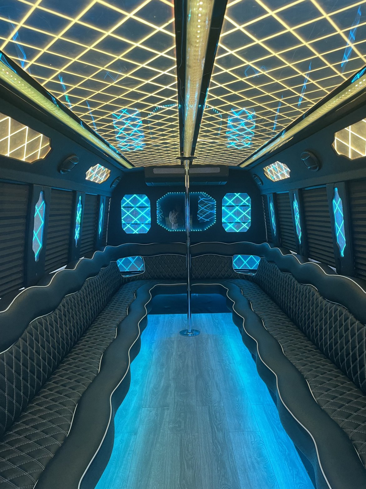 2012 Ford E-450 Limo Bus