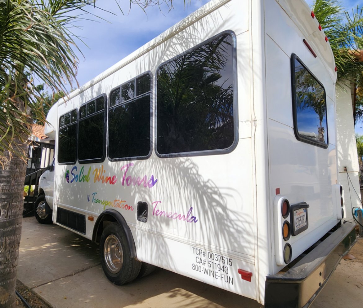 2007 Ford E-450 Limo Bus