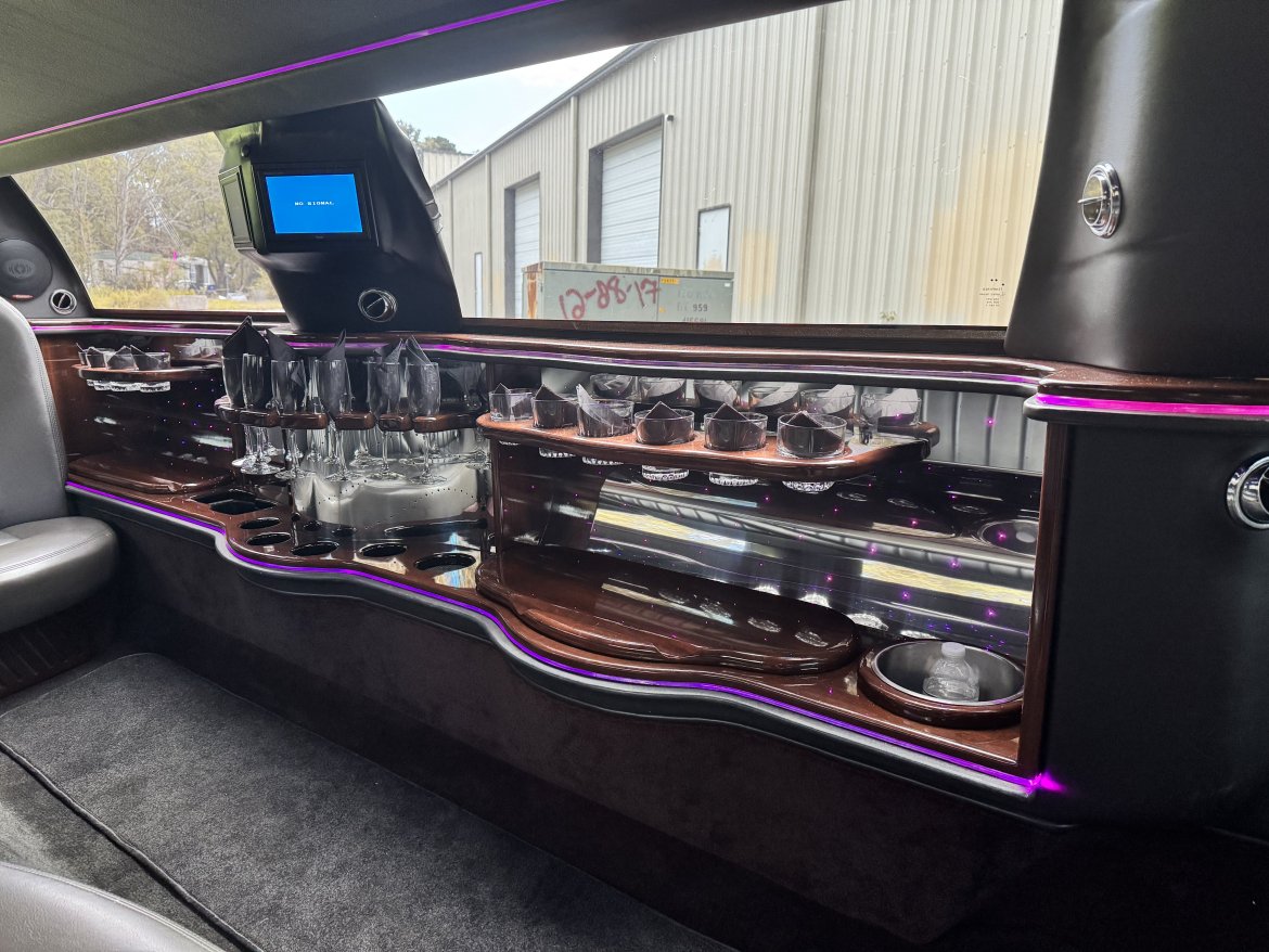 2007 Lincoln Town Car Limousine