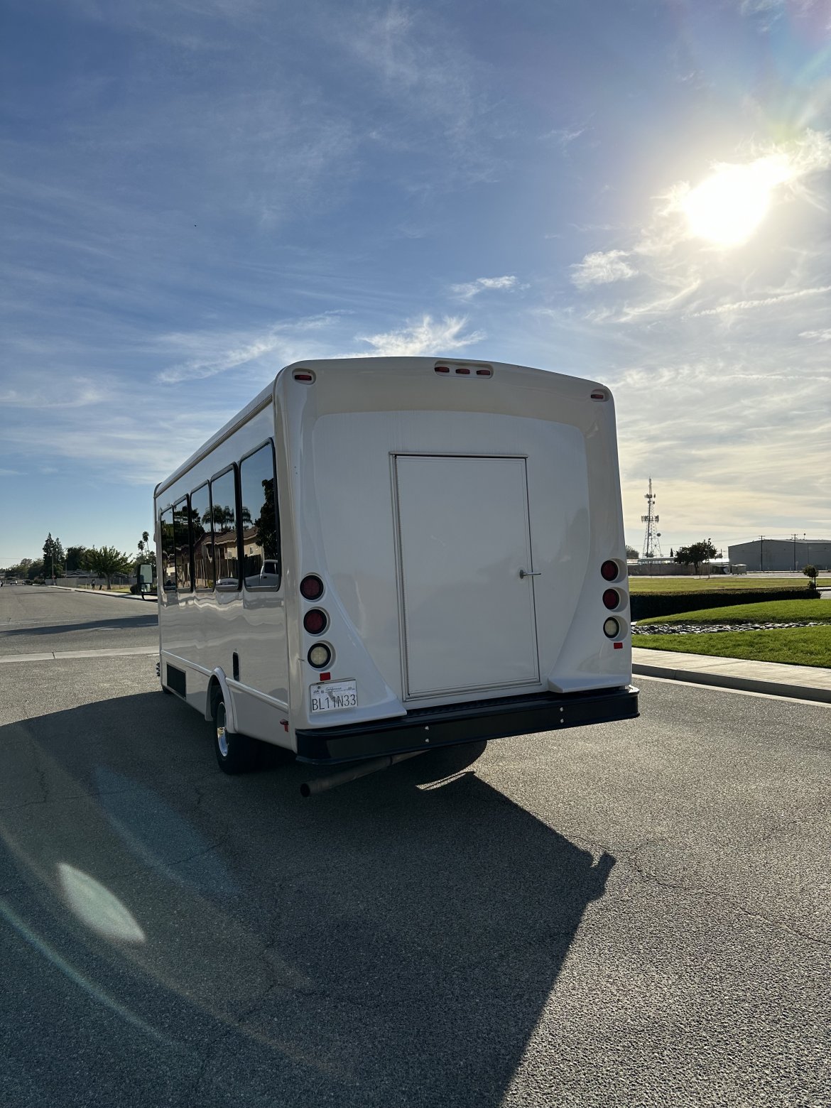 2016 Ford F-350 Limo Bus