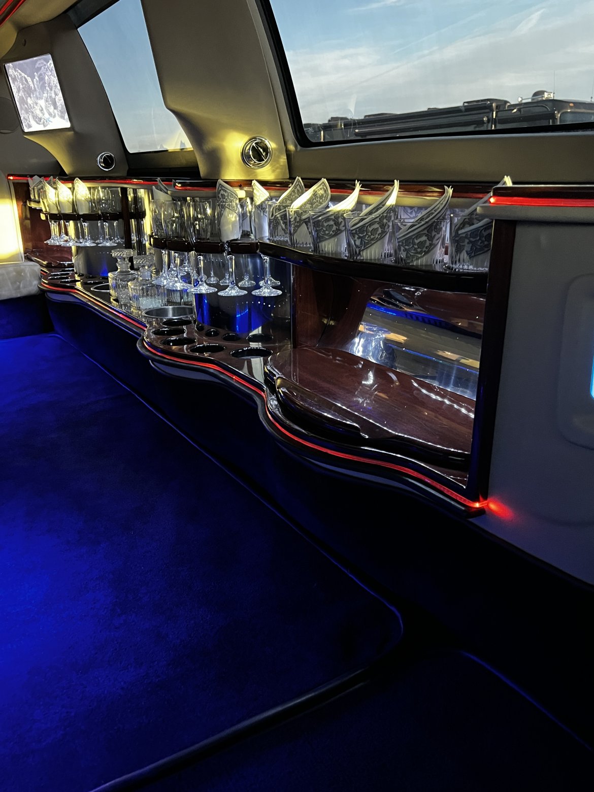 2004 Lincoln Navigator Limousine