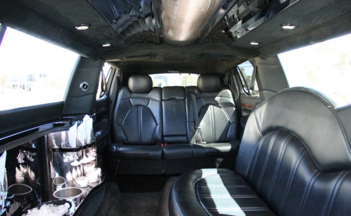 2019 Lincoln MKT Limousine