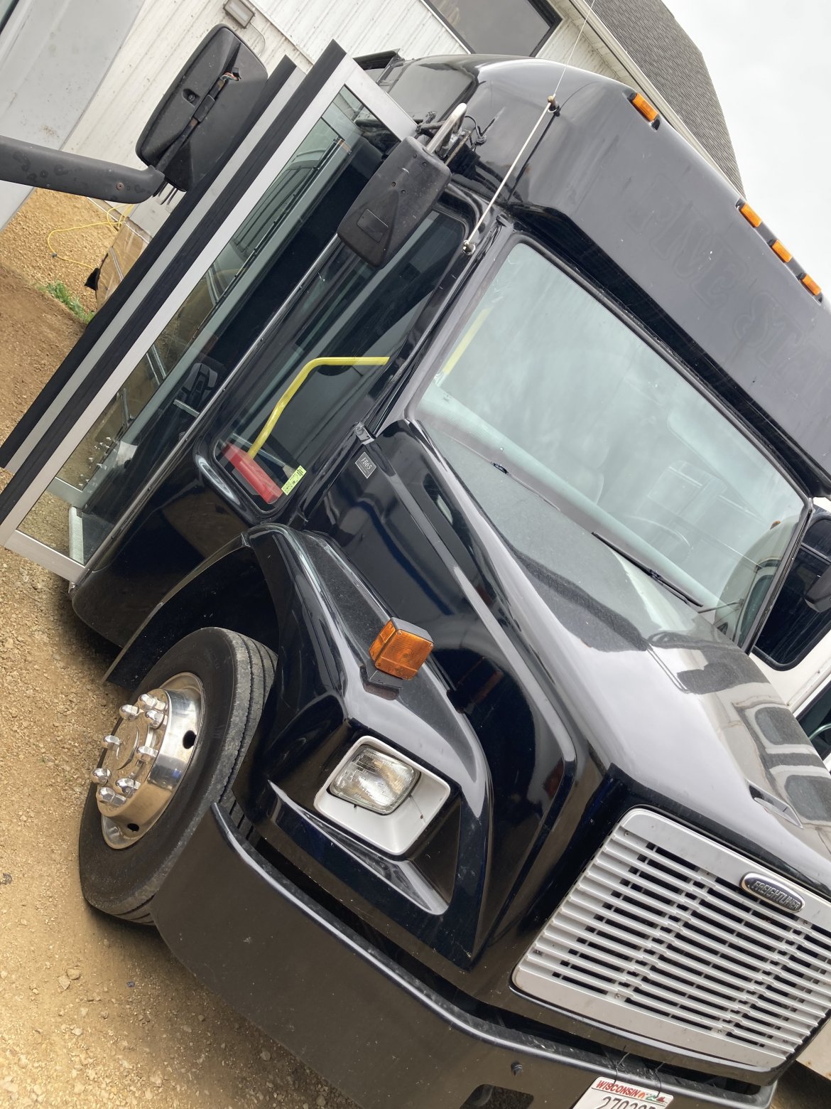 2004 Freightliner Bus
